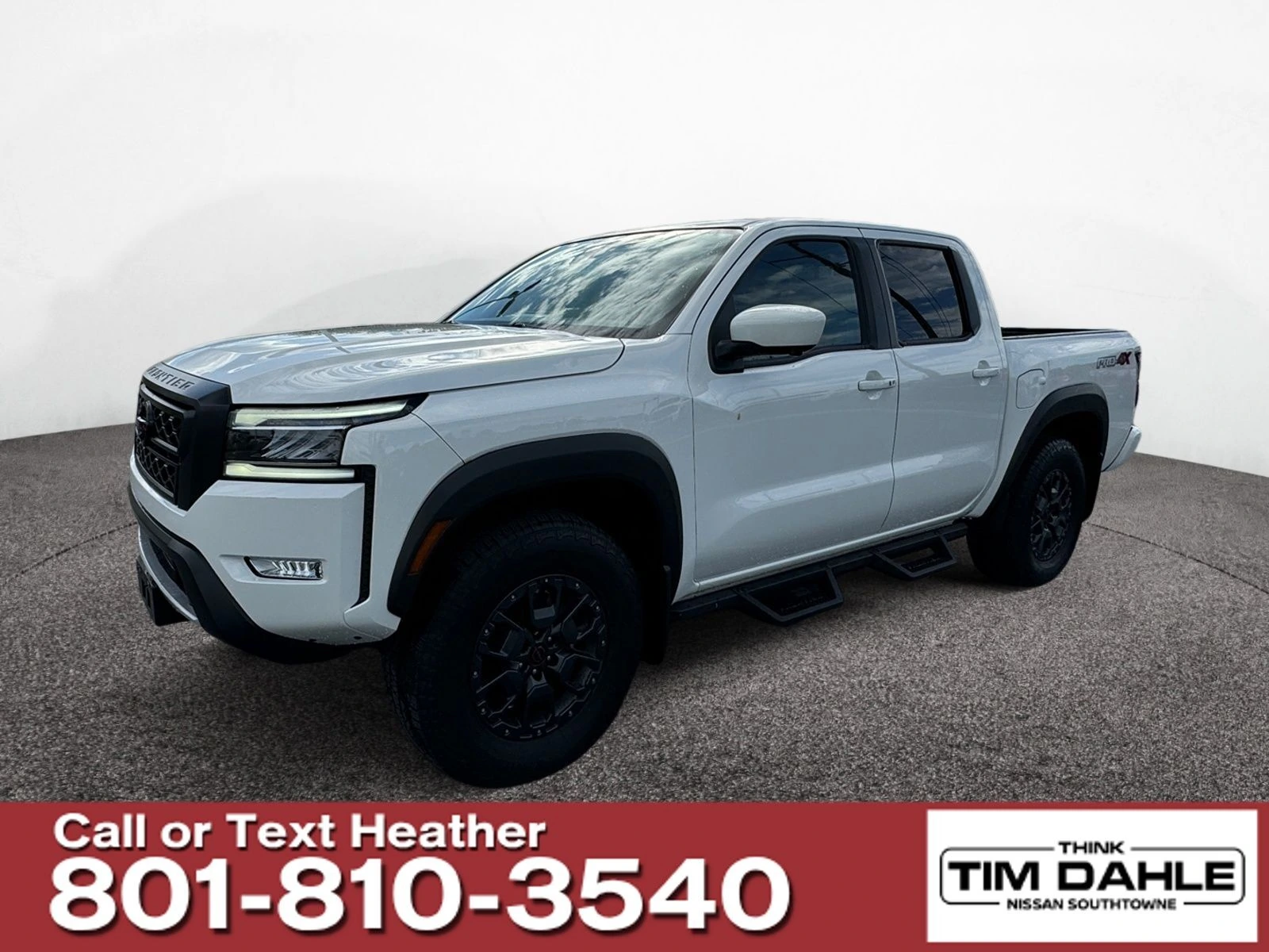 2023 Nissan Frontier PRO-4X Crew Cab 4WD's photo