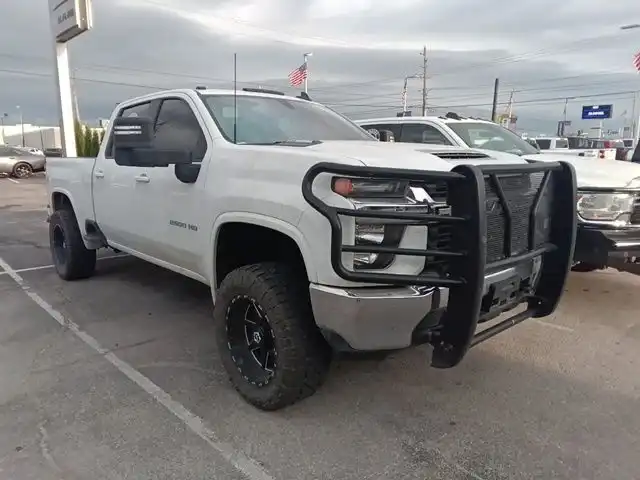 2021 Chevrolet Silverado HD LT 4WD Crew Cab Standard Box's photo