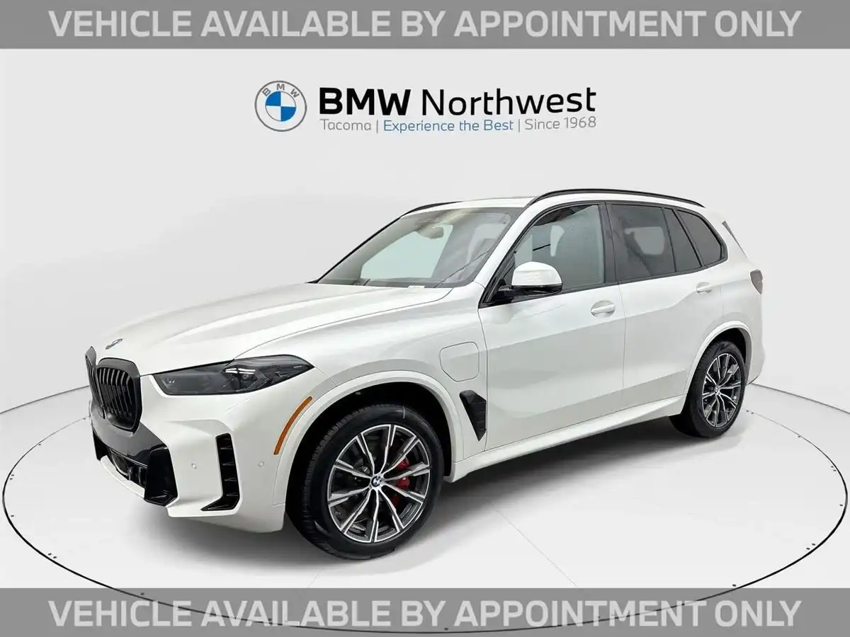 2026 BMW X5 xDrive50e's photo