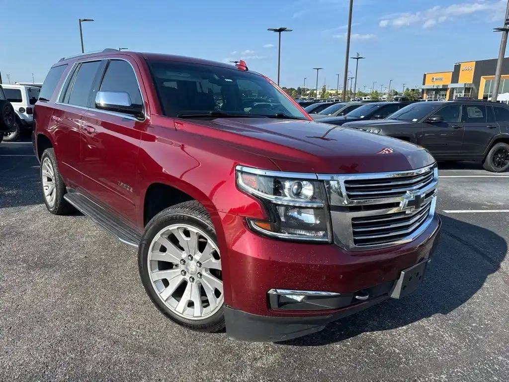 2018 Chevrolet Tahoe 4WD Premier's photo