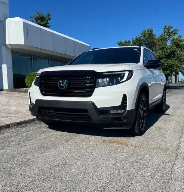 2025 Honda Passport 3.5 Black Edition 4WD Auto's photo