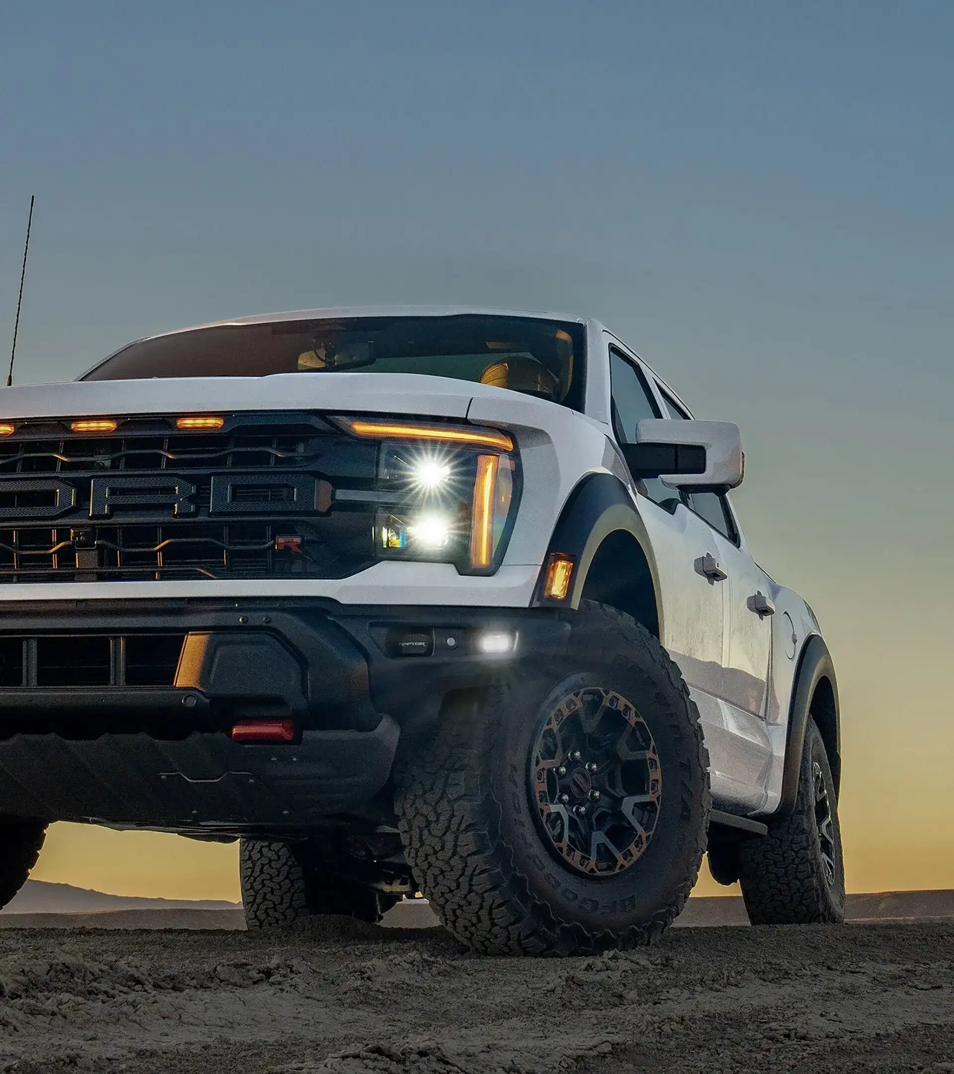 2026 Ford F-350 Lariat 4x4 Crew Cab 8' Box SRW's photo
