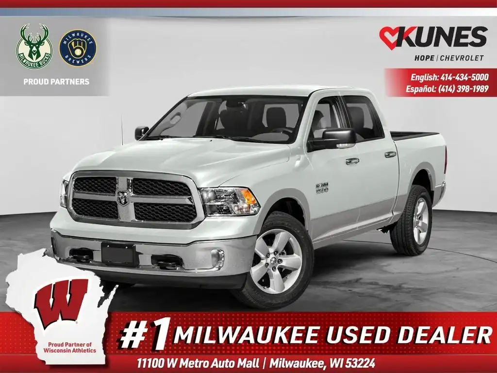 2018 RAM 1500 Big Horn 4WD Crew Cab 5'7's photo
