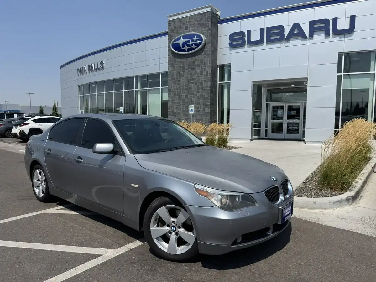 2007 BMW 5 Series 530xi's photo