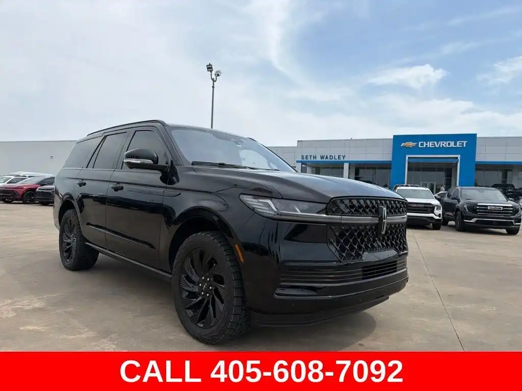 2025 Lincoln Navigator Reserve 4WD's photo