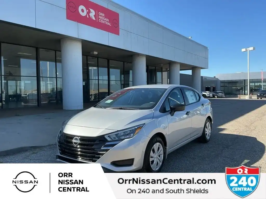 2025 Nissan Versa 1.6 S CVT's photo