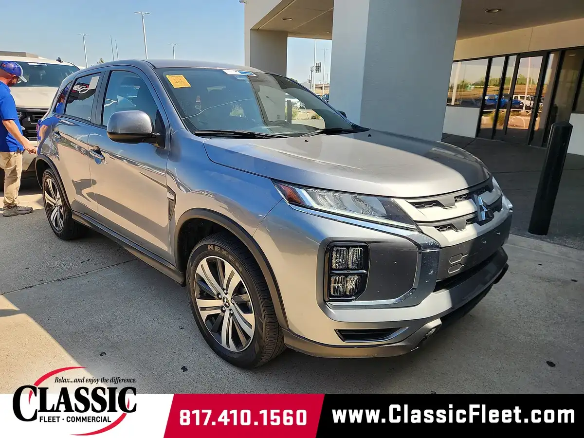 2024 Mitsubishi Outlander Sport 2.0 ES AWC CVT's photo