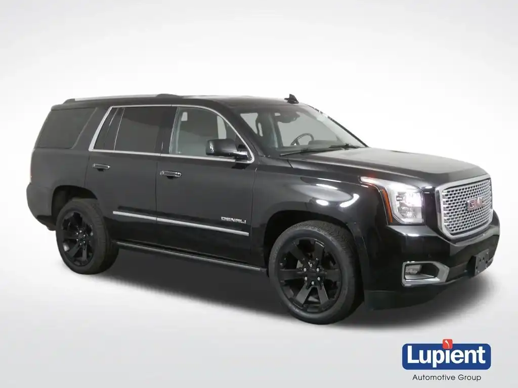 2016 GMC Yukon 4WD Denali's photo