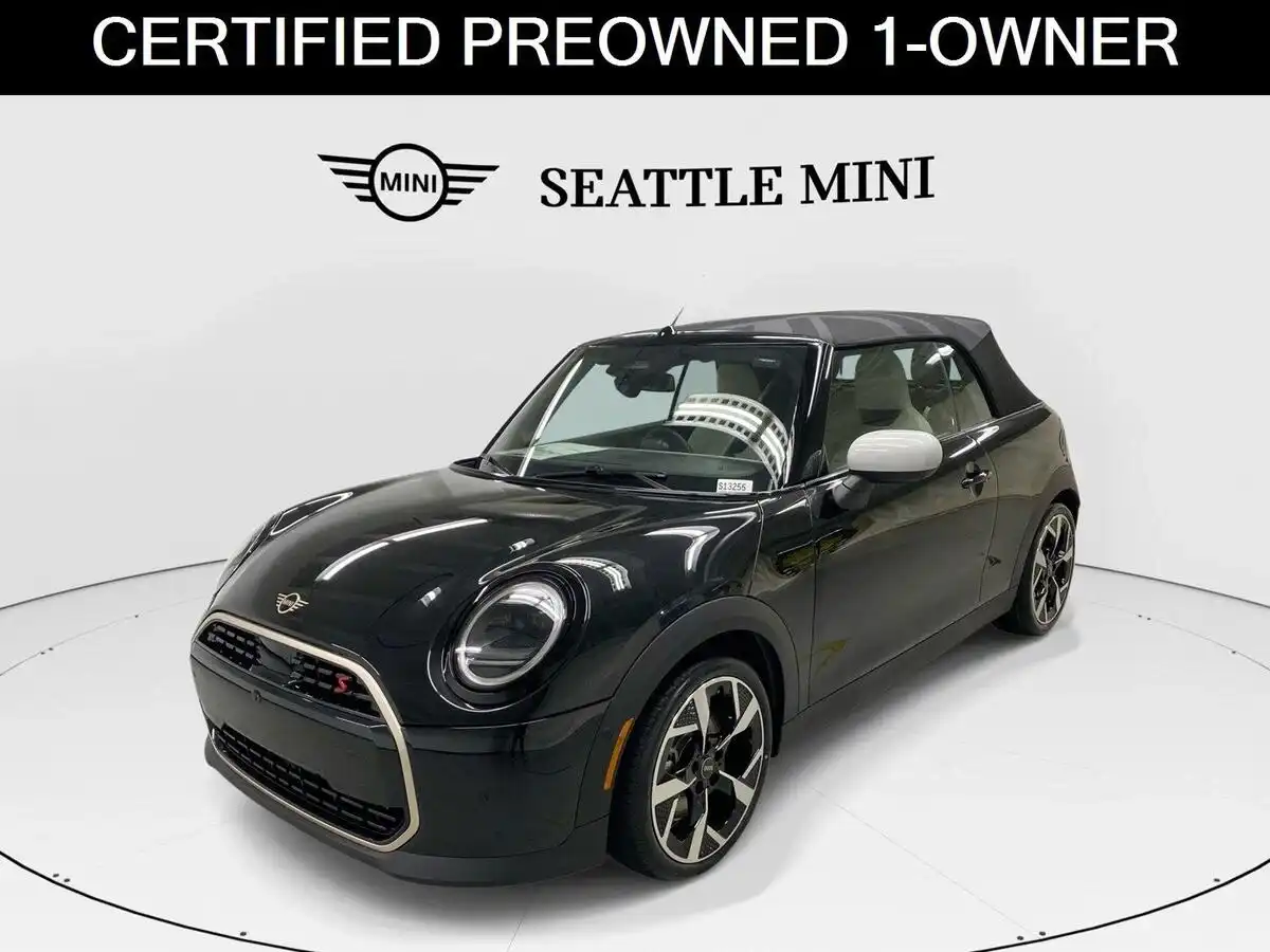 2026 MINI Convertible Cooper S's photo