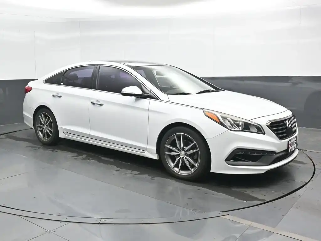 2015 Hyundai Sonata 2.0T Sport's photo