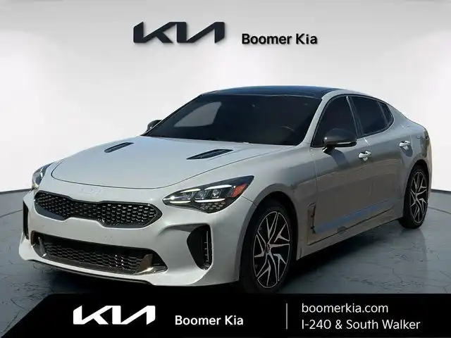2023 Kia Stinger GT-Line's photo