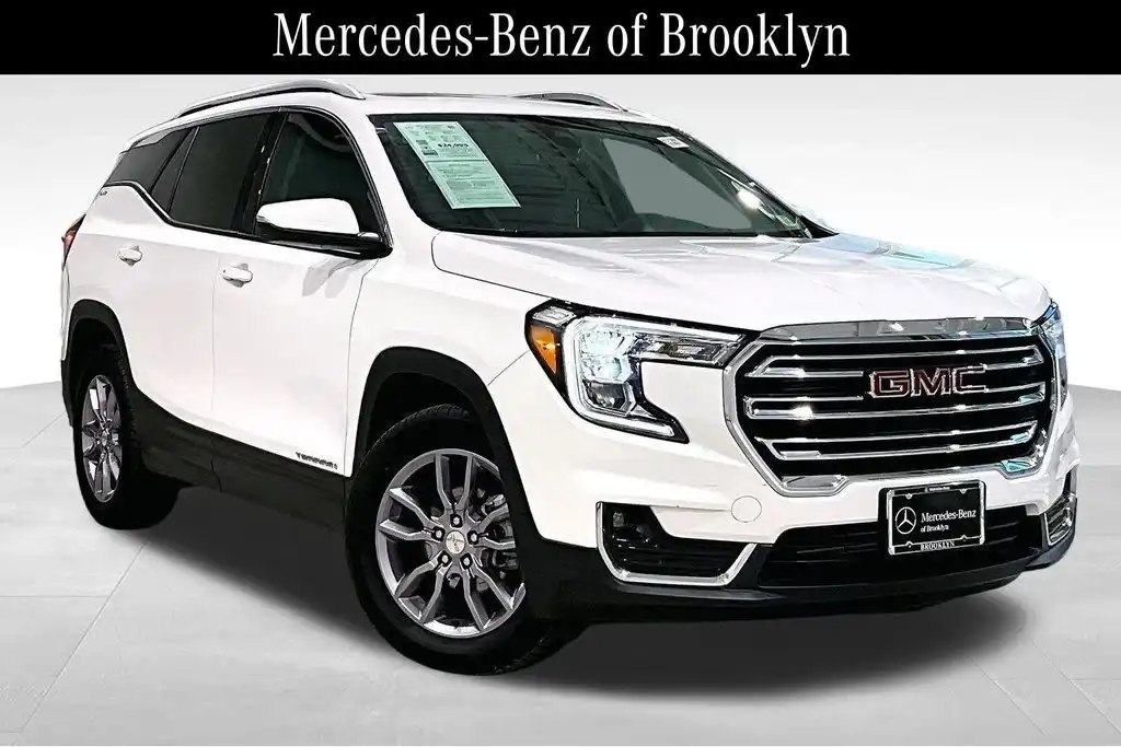 2023 GMC Terrain SLT AWD's photo