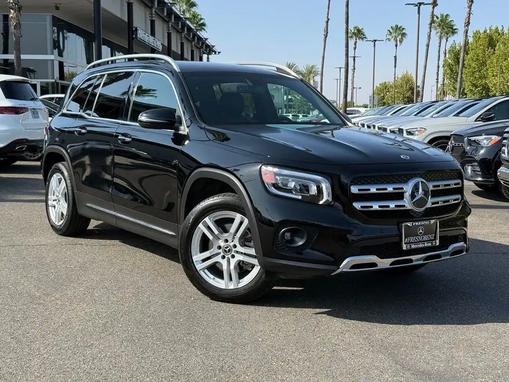 2021 Mercedes-Benz GLB GLB250's photo
