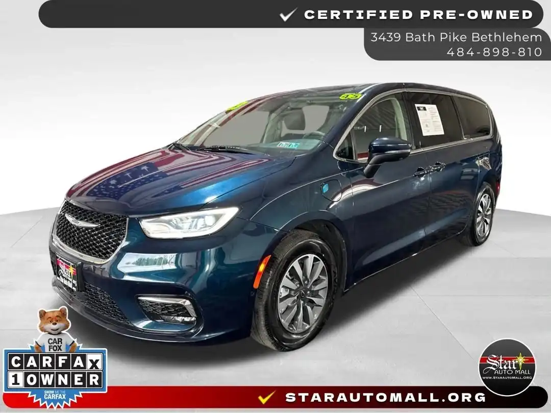 2023 Chrysler Pacifica Hybrid Touring L Hybrid's photo