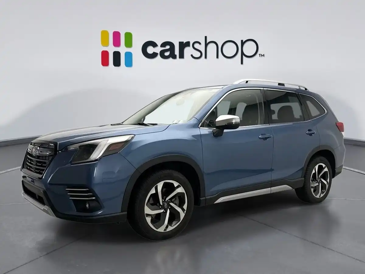 2022 Subaru Forester Touring's photo