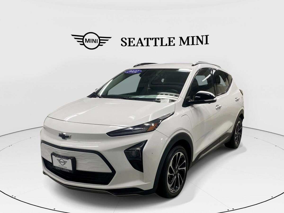 2022 Chevrolet Bolt EUV Premier's photo
