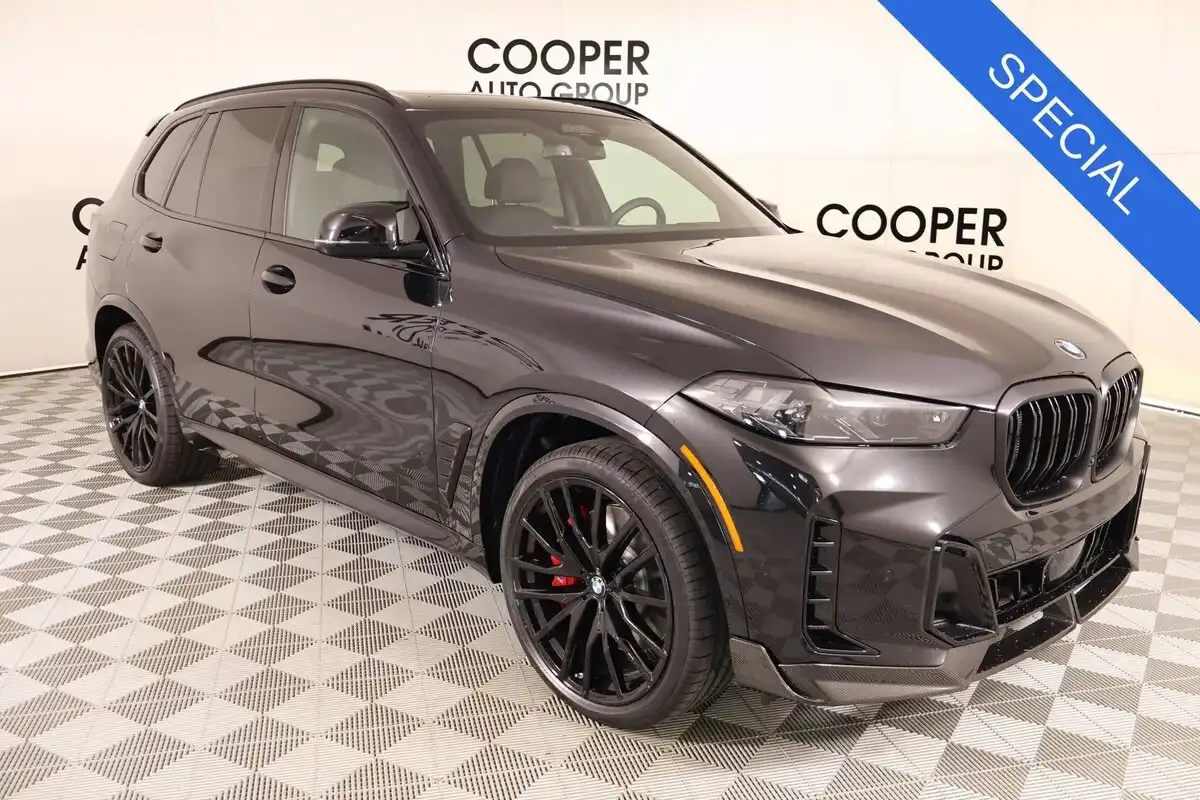 2026 BMW X5 M60i's photo