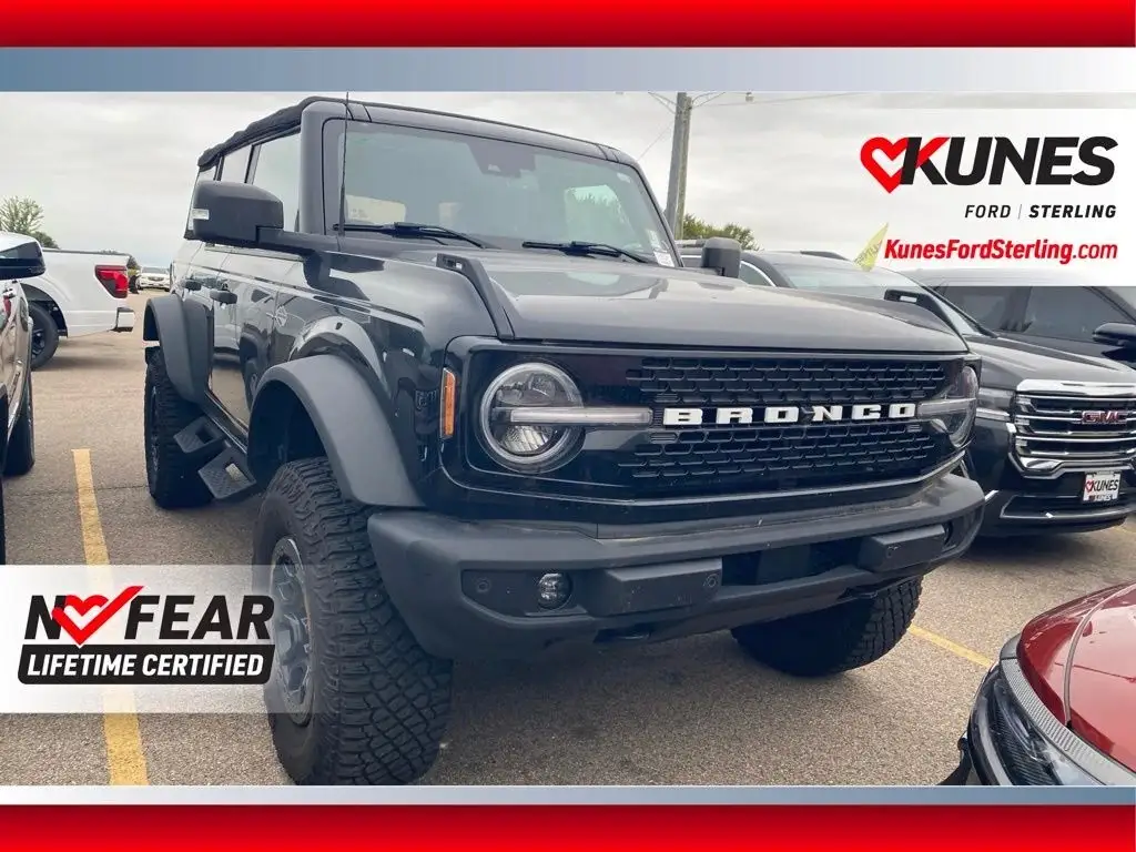 2022 Ford Bronco Wildtrak 4WD photo 1