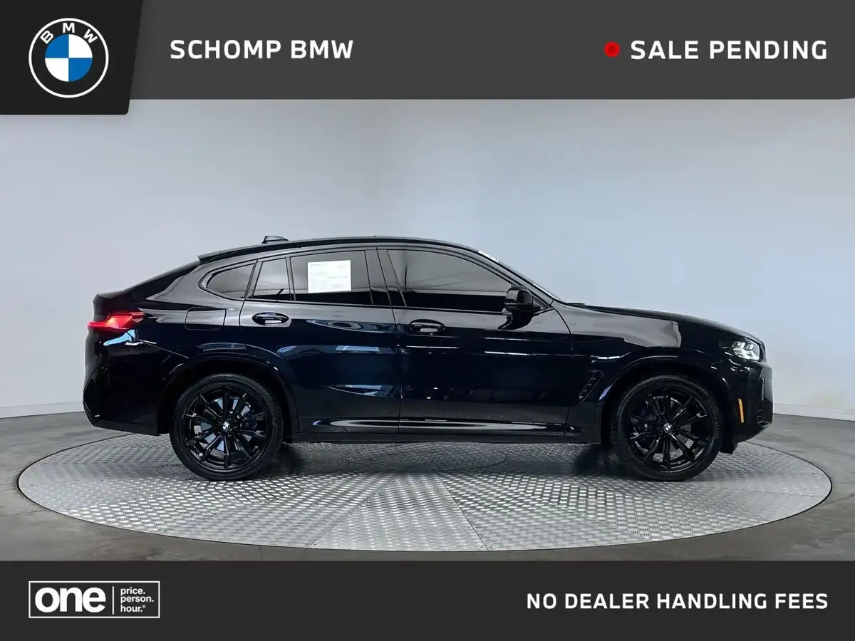 2025 BMW X4 M40i's photo