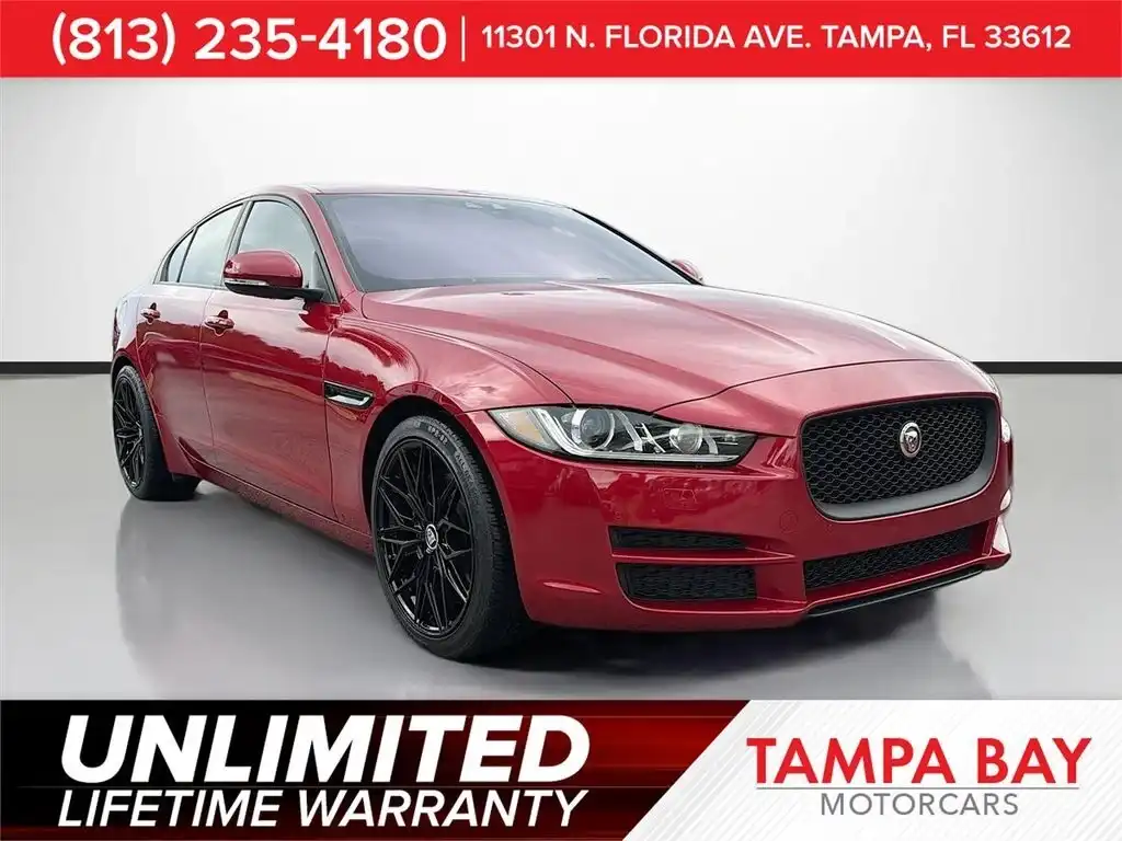 2017 Jaguar XE 25t Premium's photo