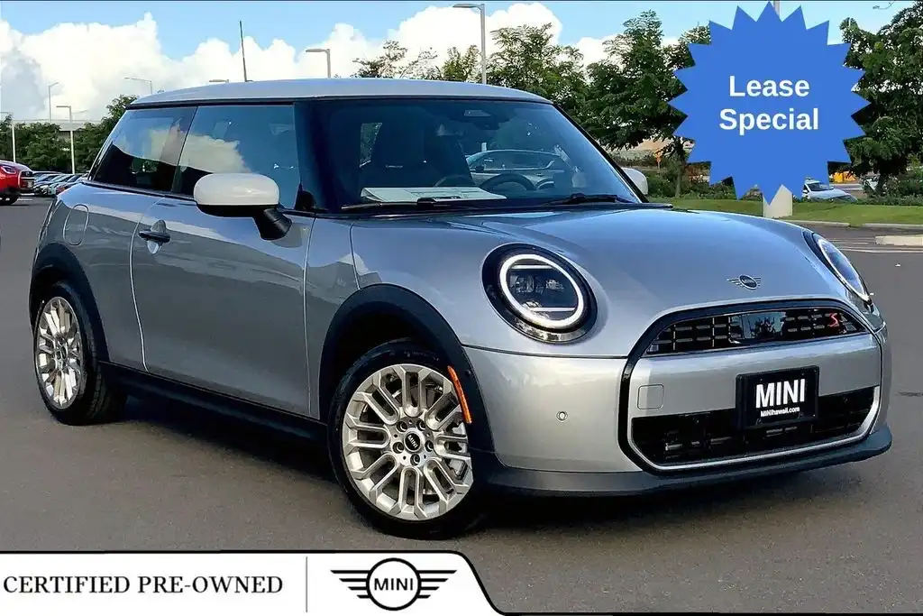 2026 MINI Hardtop Cooper S Signature's photo
