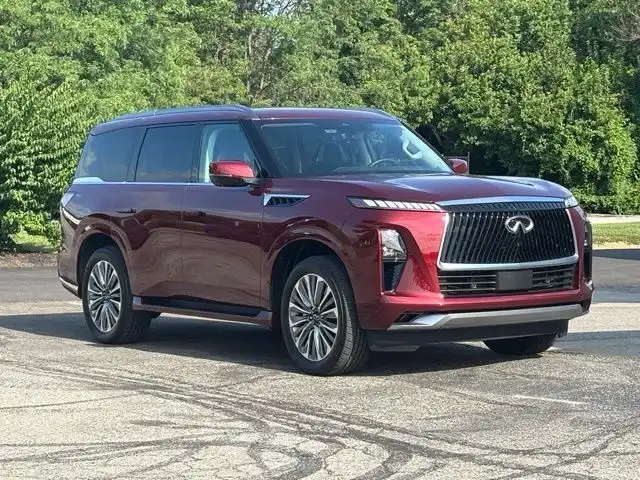 2025 INFINITI QX80 Sensory 4WD's photo