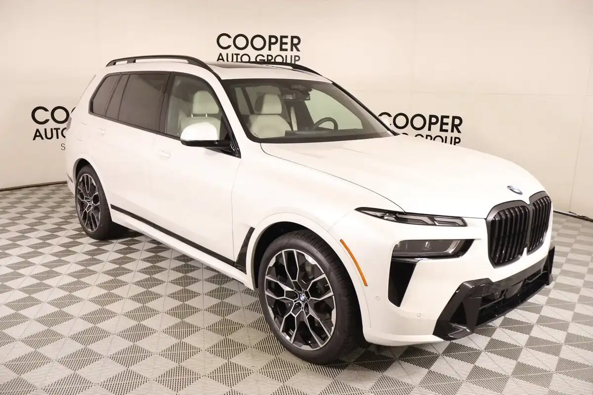 2027 BMW X7 xDrive40i's photo