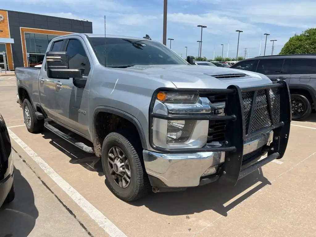 2020 Chevrolet Silverado HD LT 4WD Double Cab Standard Box's photo