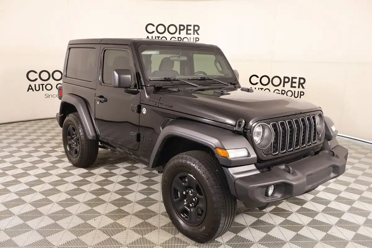 2024 Jeep Wrangler Sport's photo