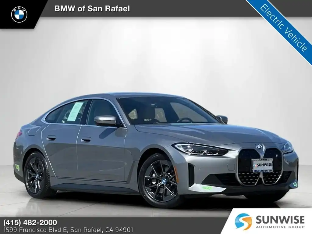 2023 BMW i4 eDrive35's photo
