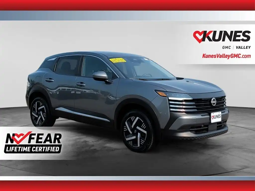2025 Nissan Kicks 2.0 SV's photo
