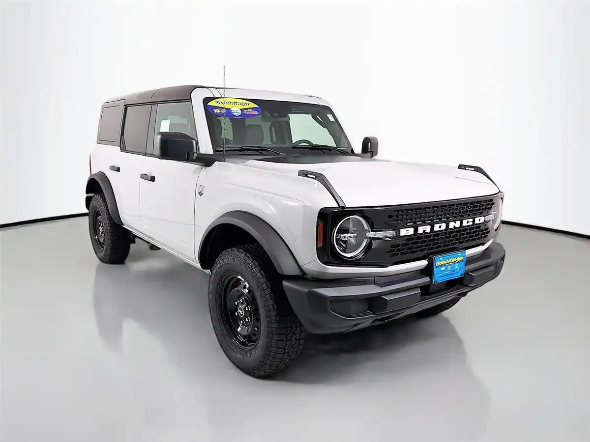 2026 Ford Bronco Big Bend 4WD's photo