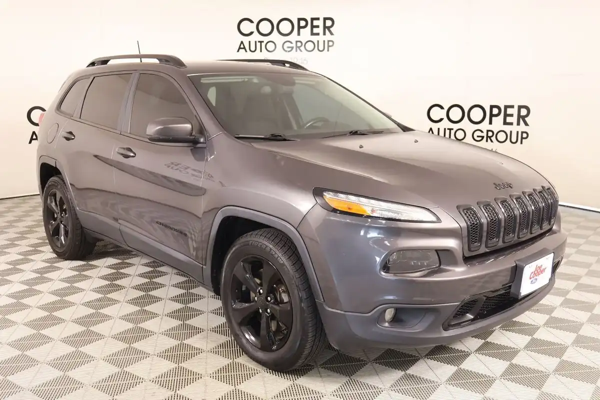 2016 Jeep Cherokee Altitude 4WD's photo