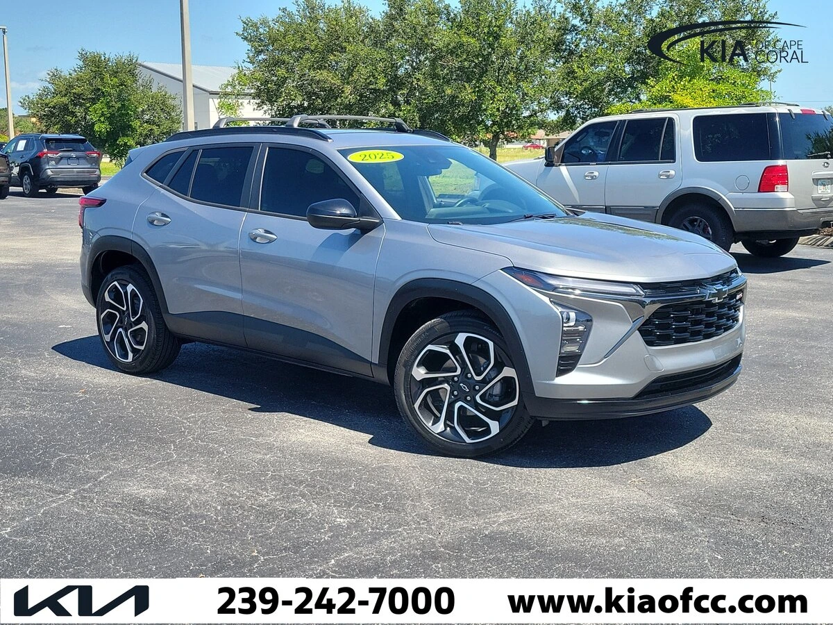2025 Chevrolet Trax 2RS's photo