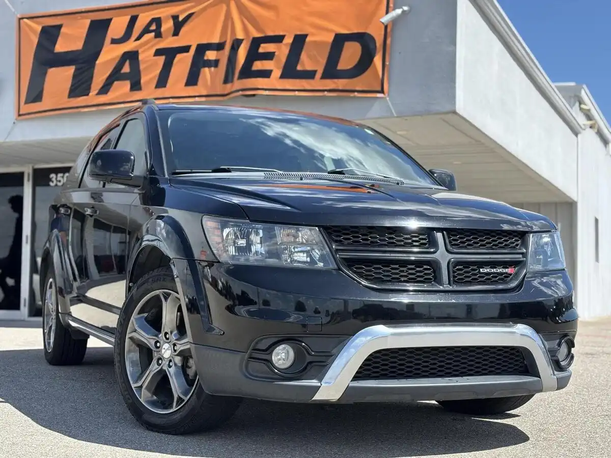 2016 Dodge Journey Crossroad FWD Plus's photo