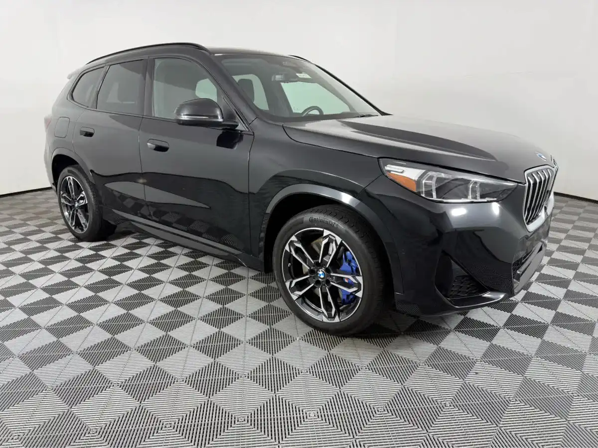 2025 BMW X1 xDrive28i's photo
