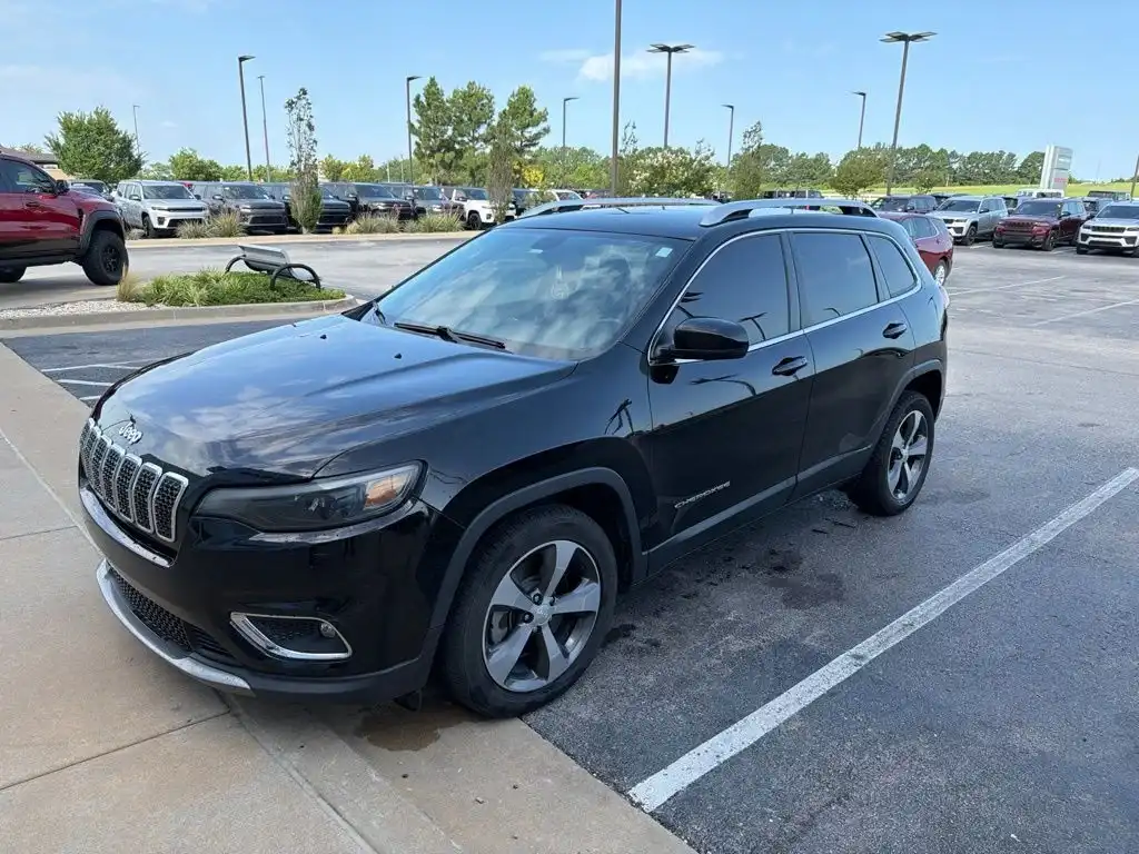 2020 Jeep Cherokee Limited's photo