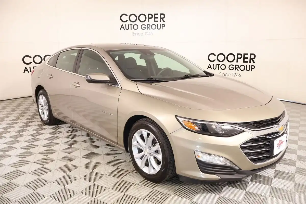 2025 Chevrolet Malibu 1LT's photo