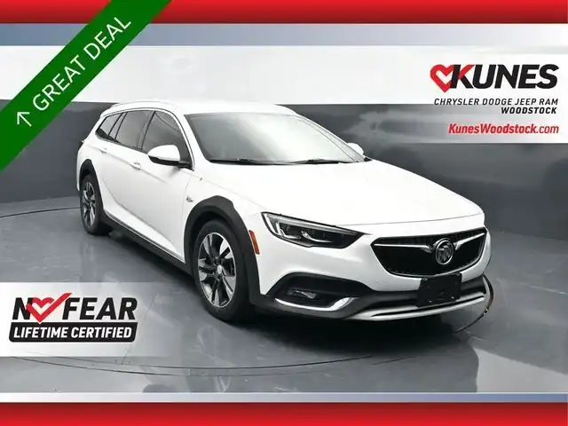 2018 Buick Regal Essence AWD's photo
