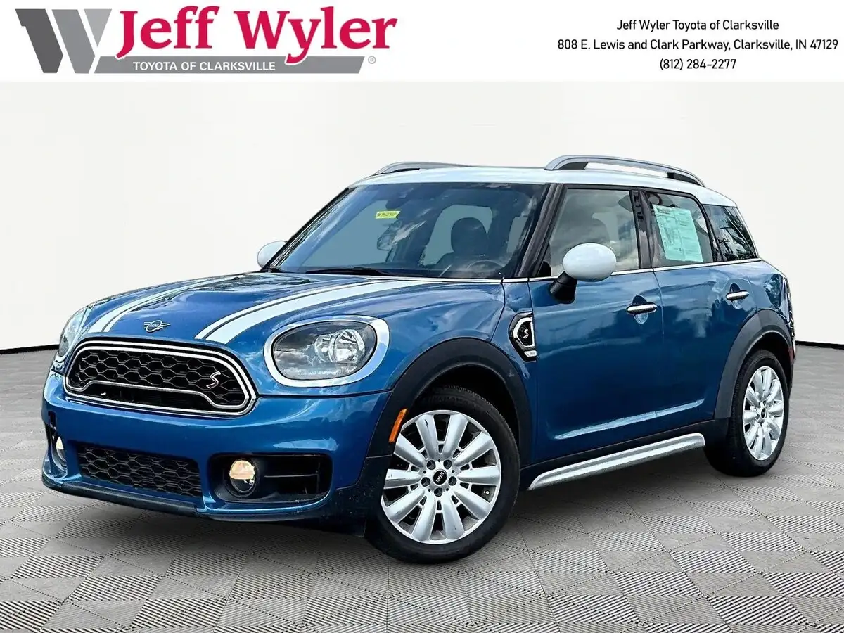 2019 MINI Countryman Cooper S Signature's photo