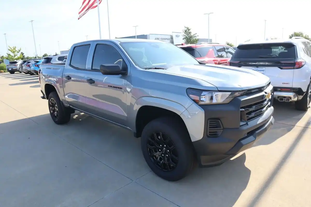 2026 Chevrolet Colorado Work Truck 2WD's photo