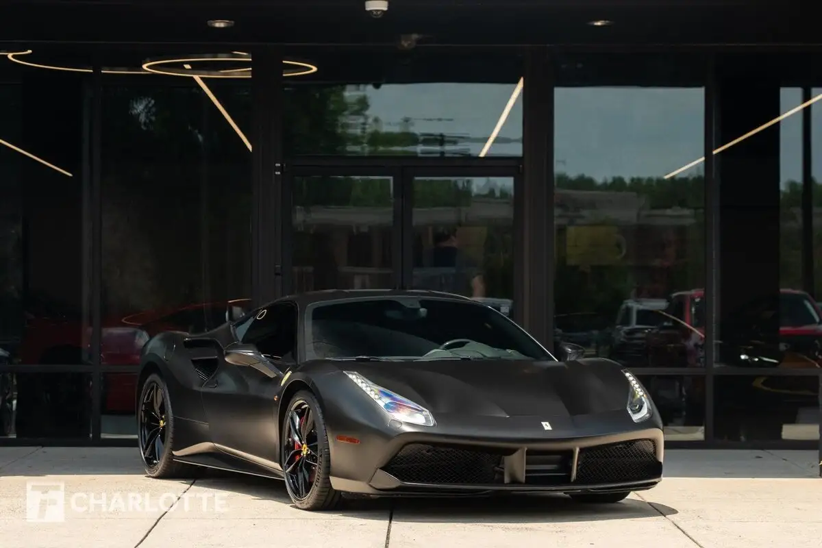 2019 Ferrari 488 Base photo 1