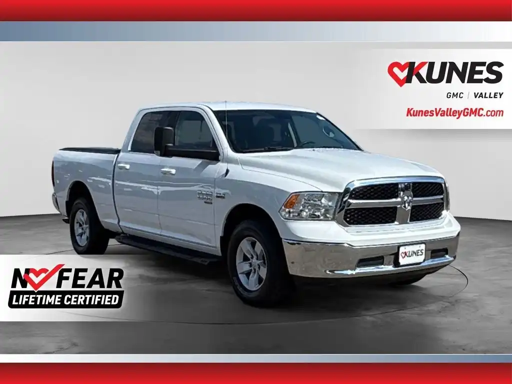 2019 RAM 1500 Classic SLT 4x4 Crew Cab 6'4's photo
