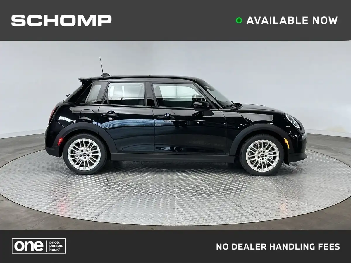 2026 MINI Hardtop Cooper S's photo