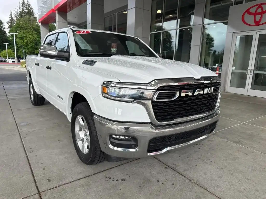 2025 RAM 1500 Big Horn Crew Cab 4x4 5'7" Box's photo