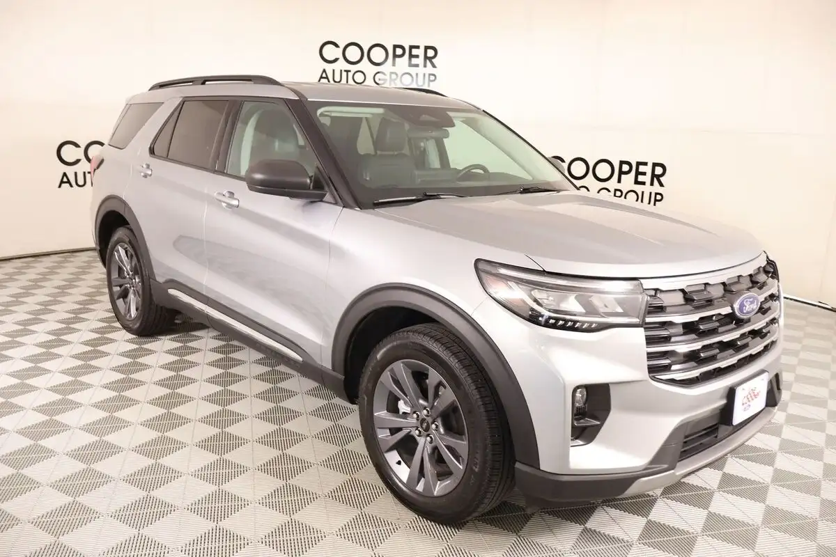 2025 Ford Explorer Active 4WD (PL535)'s photo