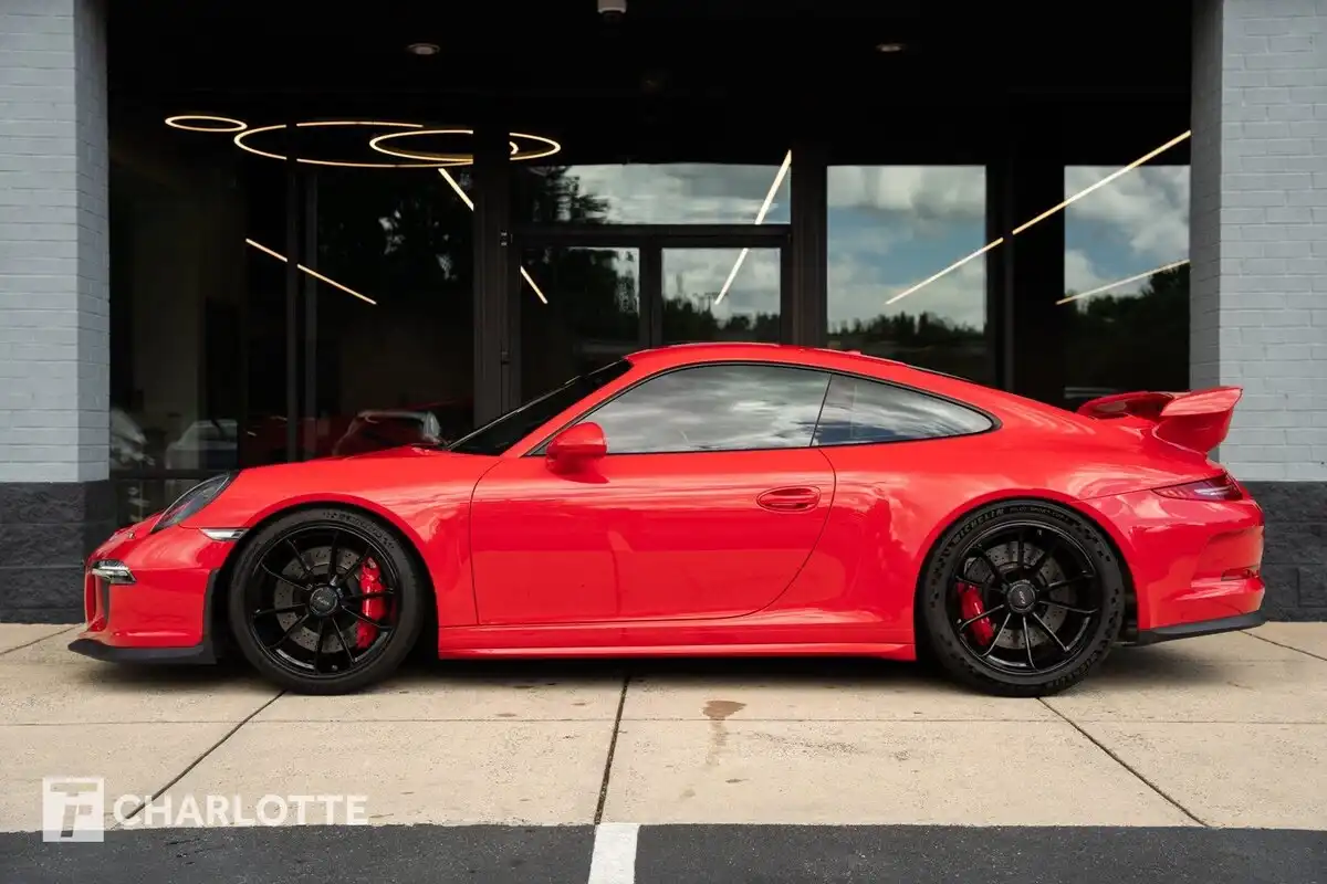2015 Porsche 911 GT3's photo