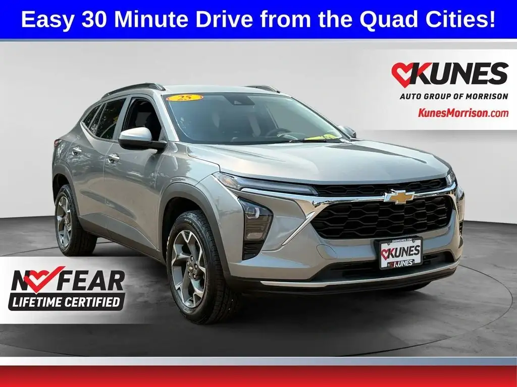 2025 Chevrolet Trax LT's photo