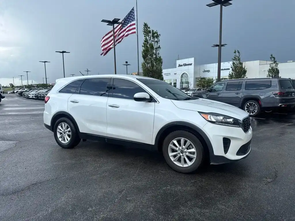 2020 Kia Sorento LX V6 AT's photo
