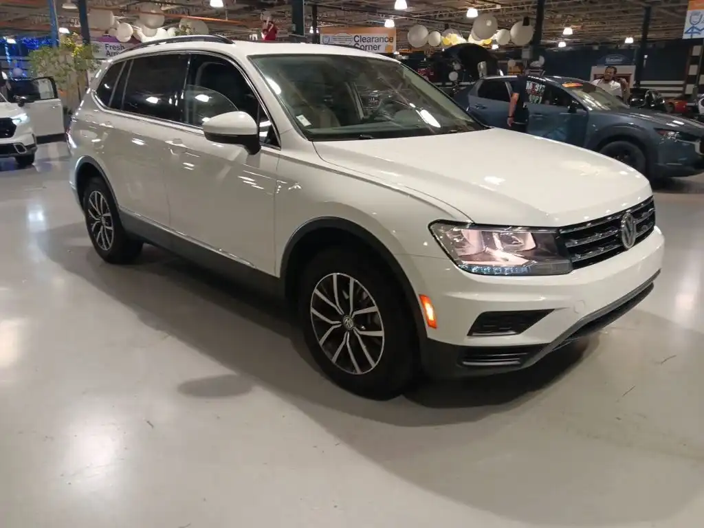 2020 Volkswagen Tiguan 2.0T SE 4Motion's photo